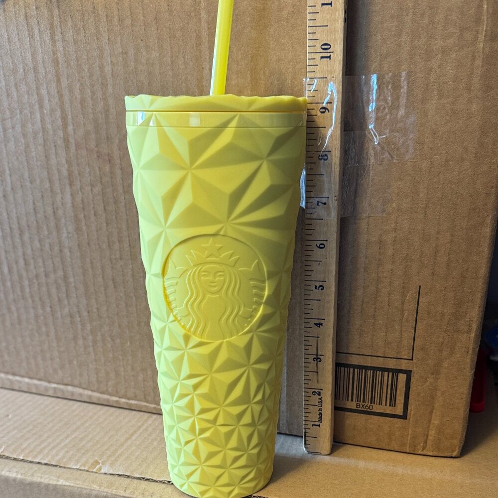 Starbucks 2025 Yellow 24oz Cold Beverage Tumbler with Straw NEW Limited Edition